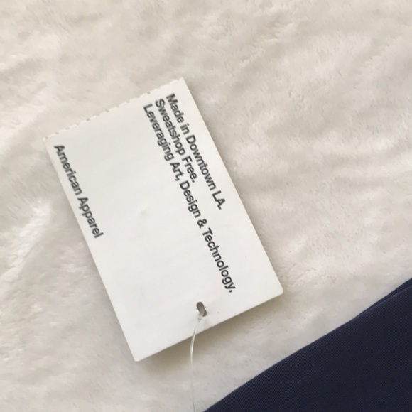 Pleaded Skirt - Picture 3 of 5